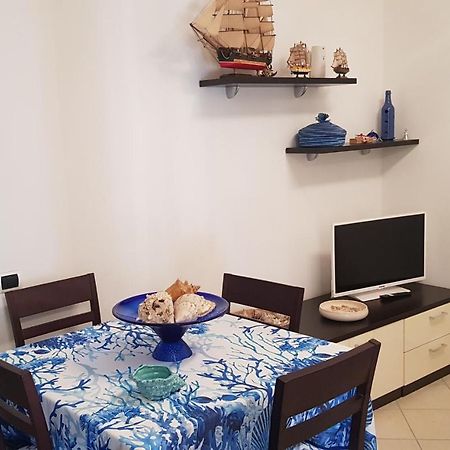 לה מדלנה Appartamento Bluewater מראה חיצוני תמונה